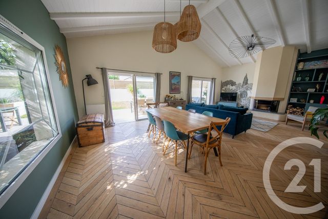maison à vendre - 7 pièces - 157.36 m2 - ST MEDARD EN JALLES - 33 - AQUITAINE - Century 21 Kadima