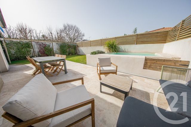 maison à vendre - 7 pièces - 157.36 m2 - ST MEDARD EN JALLES - 33 - AQUITAINE - Century 21 Kadima