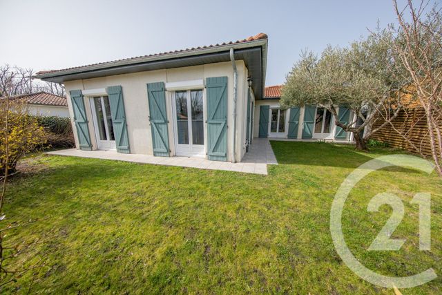 maison à vendre - 7 pièces - 157.36 m2 - ST MEDARD EN JALLES - 33 - AQUITAINE - Century 21 Kadima