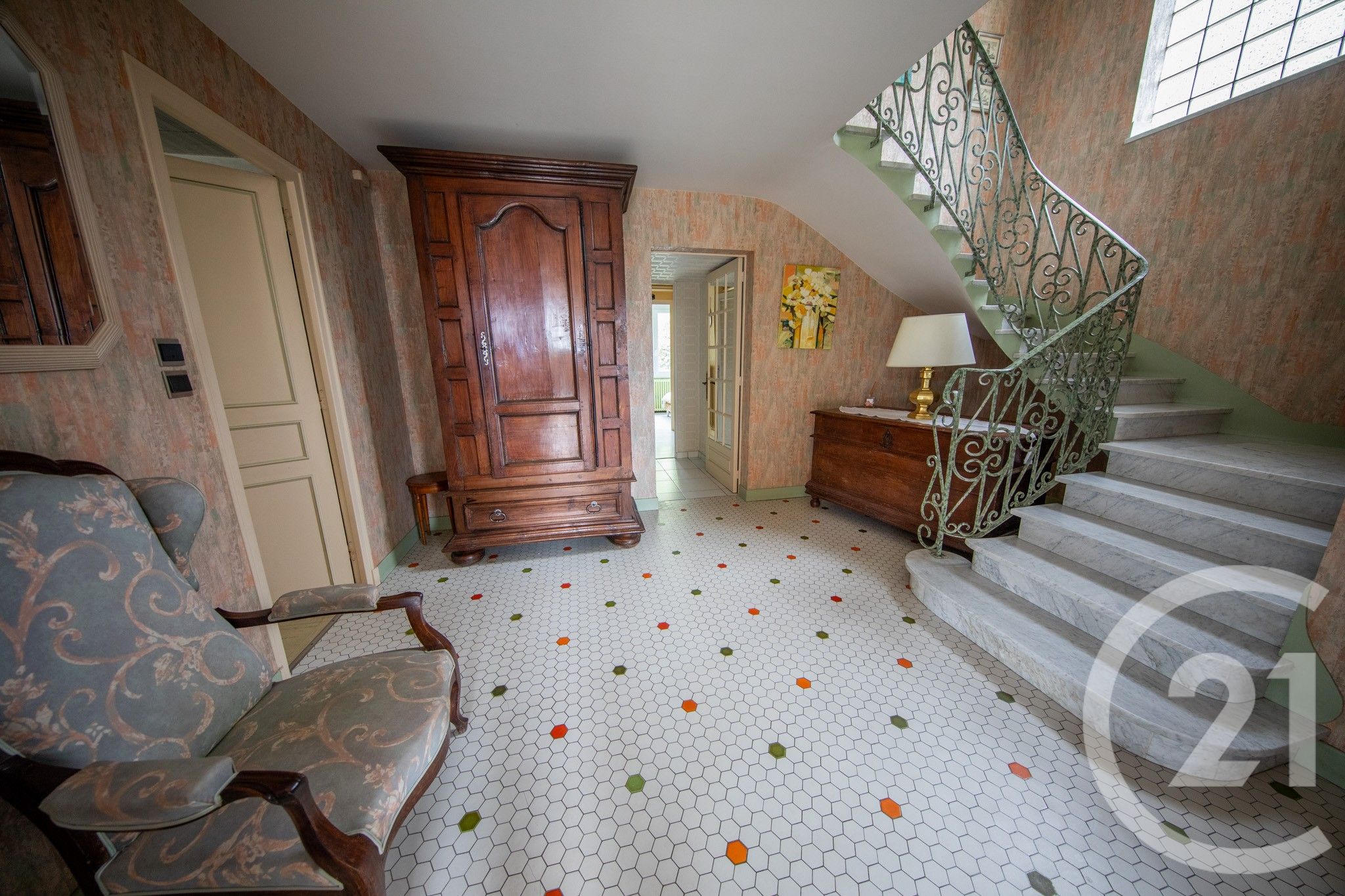 Maison 10 pièces 216 m² à vendre à Saint-Médard-en-Jalles — photo 3