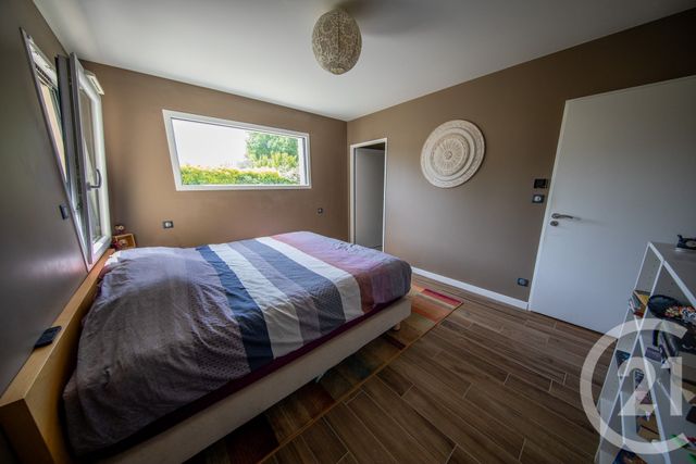 maison à vendre - 6 pièces - 136.94 m2 - ST MEDARD EN JALLES - 33 - AQUITAINE - Century 21 Kadima