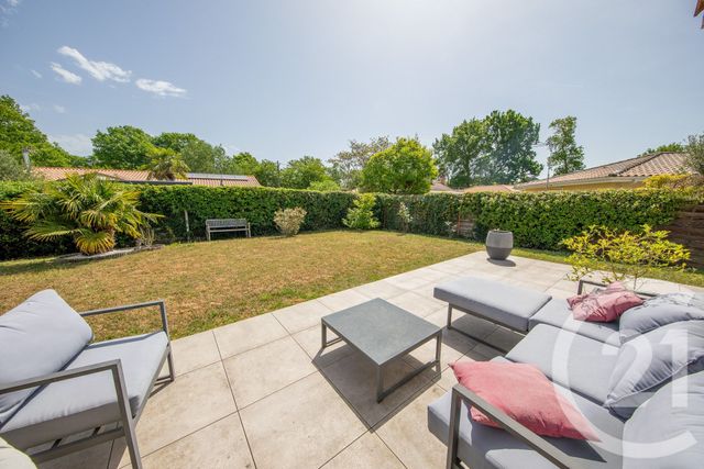 maison à vendre - 6 pièces - 136.94 m2 - ST MEDARD EN JALLES - 33 - AQUITAINE - Century 21 Kadima