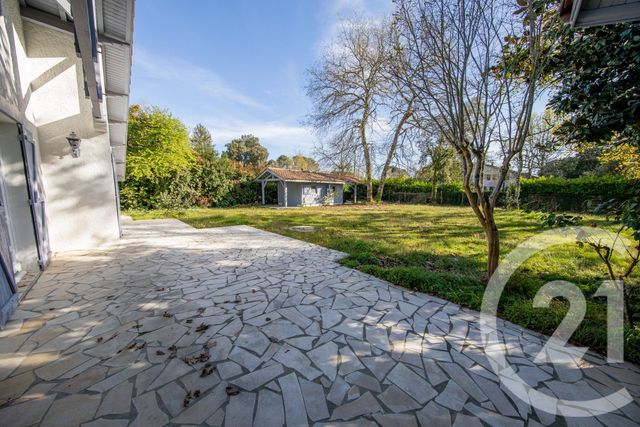 maison à vendre - 9 pièces - 171.3 m2 - ST AUBIN DE MEDOC - 33 - AQUITAINE - Century 21 Kadima