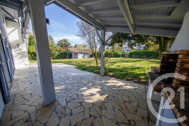 maison à vendre - 9 pièces - 171.3 m2 - ST AUBIN DE MEDOC - 33 - AQUITAINE - Century 21 Kadima