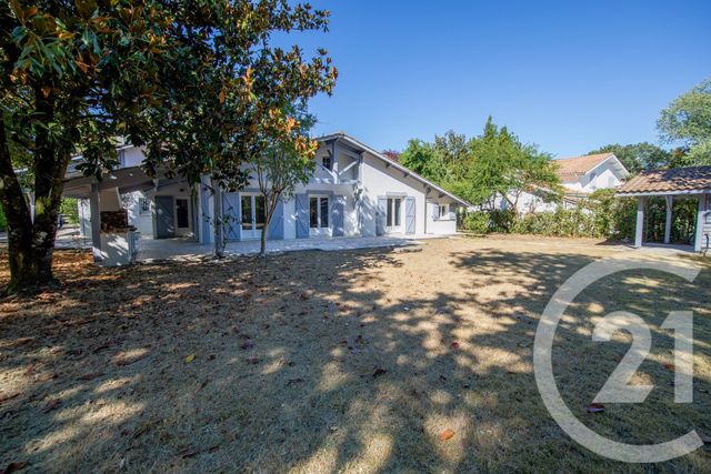 maison à vendre - 9 pièces - 171.3 m2 - ST AUBIN DE MEDOC - 33 - AQUITAINE - Century 21 Kadima