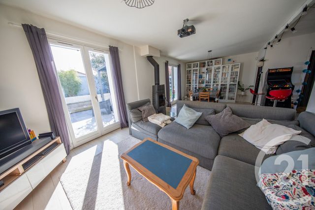 maison à vendre - 6 pièces - 110.19 m2 - ST MEDARD EN JALLES - 33 - AQUITAINE - Century 21 Kadima