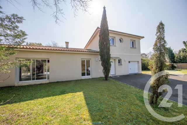 maison à vendre - 6 pièces - 159.0 m2 - LE PIAN MEDOC - 33 - AQUITAINE - Century 21 Kadima