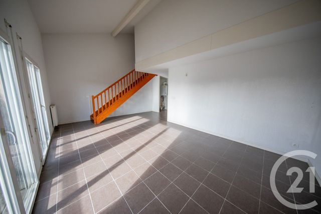 Appartement T3 à vendre - 3 pièces - 62.58 m2 - LE HAILLAN - 33 - AQUITAINE - Century 21 Kadima