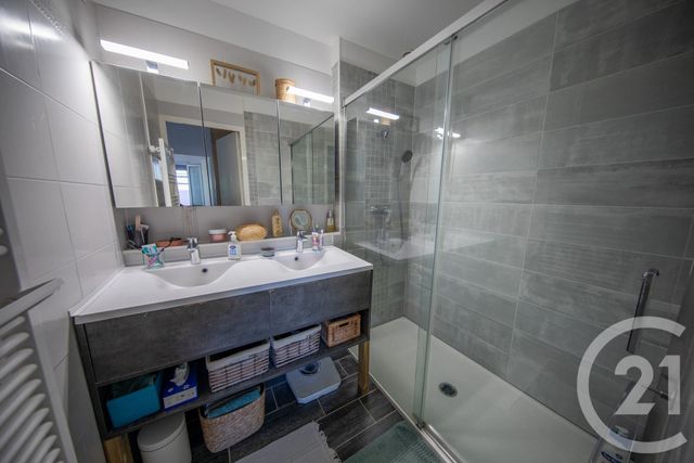 maison à vendre - 5 pièces - 101.89 m2 - ST MEDARD EN JALLES - 33 - AQUITAINE - Century 21 Kadima