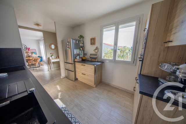 maison à vendre - 5 pièces - 101.89 m2 - ST MEDARD EN JALLES - 33 - AQUITAINE - Century 21 Kadima