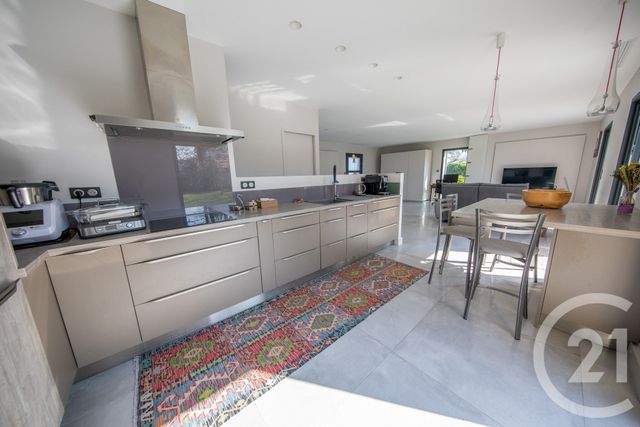 maison à vendre - 7 pièces - 172.0 m2 - MARTIGNAS SUR JALLE - 33 - AQUITAINE - Century 21 Kadima