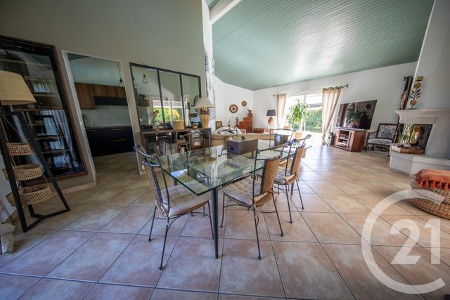 maison à vendre - 5 pièces - 129.55 m2 - ST MEDARD EN JALLES - 33 - AQUITAINE - Century 21 Kadima