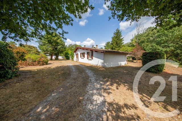 maison à vendre - 6 pièces - 129.7 m2 - ST MEDARD EN JALLES - 33 - AQUITAINE - Century 21 Kadima