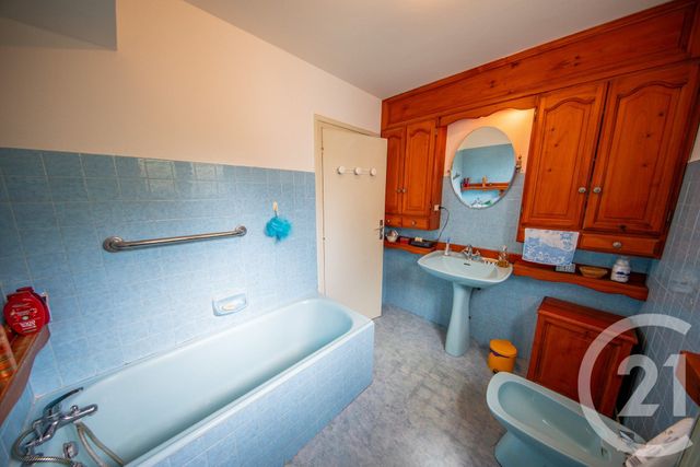 maison à vendre - 6 pièces - 129.7 m2 - ST MEDARD EN JALLES - 33 - AQUITAINE - Century 21 Kadima