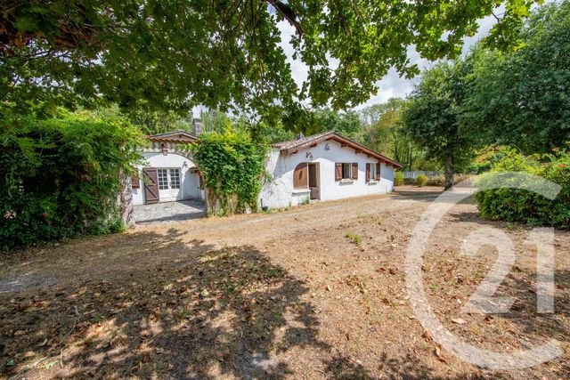 maison à vendre - 6 pièces - 129.7 m2 - ST MEDARD EN JALLES - 33 - AQUITAINE - Century 21 Kadima