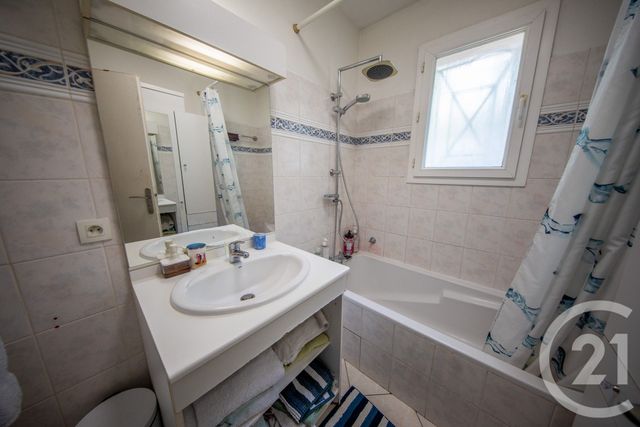 maison à vendre - 3 pièces - 80.0 m2 - ST MEDARD EN JALLES - 33 - AQUITAINE - Century 21 Kadima