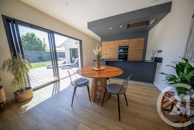 maison à vendre - 3 pièces - 65.48 m2 - ST MEDARD EN JALLES - 33 - AQUITAINE - Century 21 Kadima