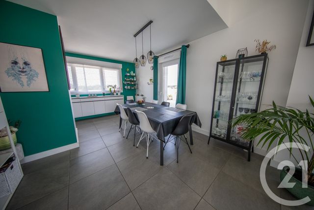 Appartement T4 à vendre - 5 pièces - 101.87 m2 - PAREMPUYRE - 33 - AQUITAINE - Century 21 Kadima