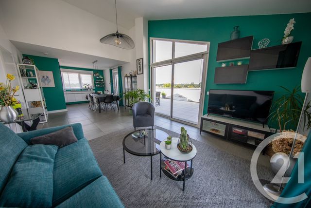 Appartement T4 à vendre - 5 pièces - 101.87 m2 - PAREMPUYRE - 33 - AQUITAINE - Century 21 Kadima