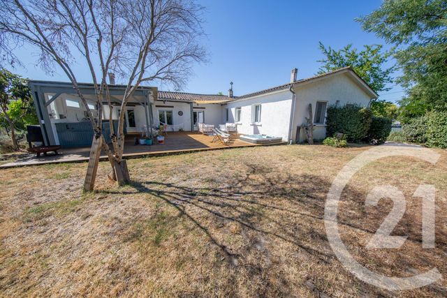 maison à vendre - 7 pièces - 146.16 m2 - ST MEDARD EN JALLES - 33 - AQUITAINE - Century 21 Kadima