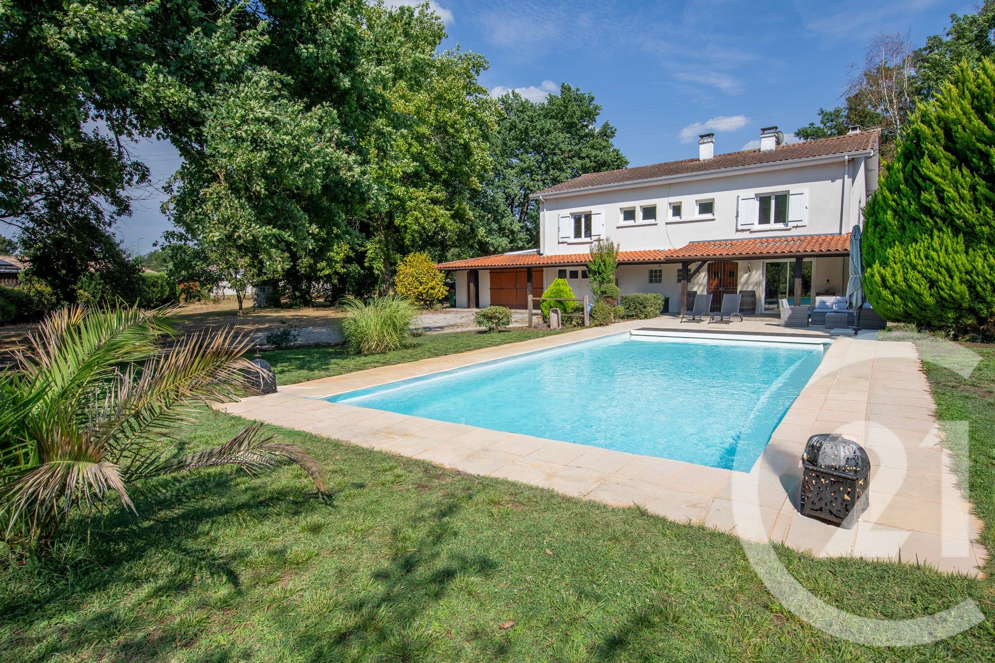 Maison 8 pièces 200 m² à vendre à Saint-Médard-en-Jalles — photo 2