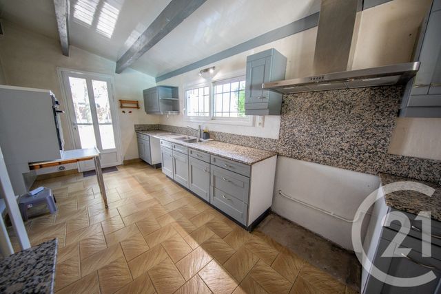 maison à vendre - 8 pièces - 200.0 m2 - ST MEDARD EN JALLES - 33 - AQUITAINE - Century 21 Kadima