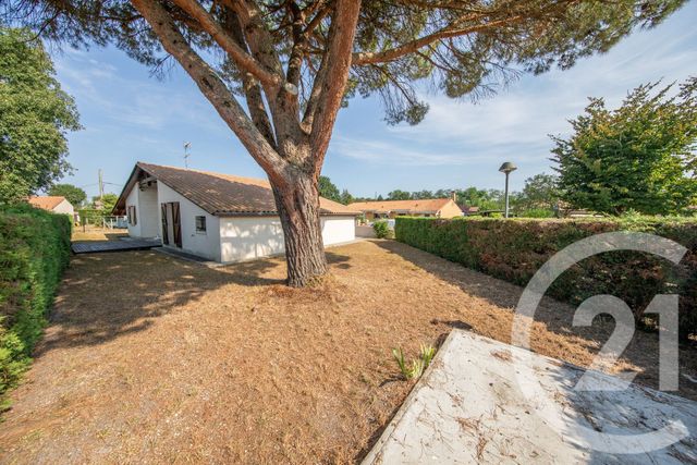 maison à vendre - 5 pièces - 96.82 m2 - ST MEDARD EN JALLES - 33 - AQUITAINE - Century 21 Kadima