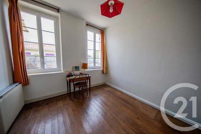maison à vendre - 5 pièces - 137.04 m2 - ST MEDARD EN JALLES - 33 - AQUITAINE - Century 21 Kadima
