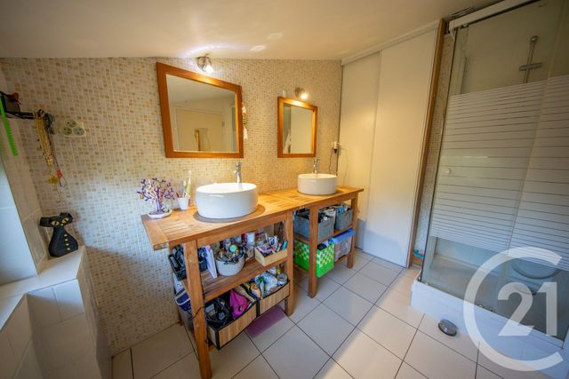 maison à vendre - 6 pièces - 132.0 m2 - LE TAILLAN MEDOC - 33 - AQUITAINE - Century 21 Kadima