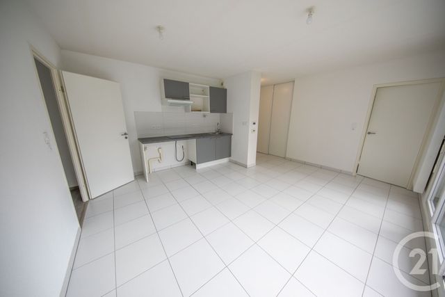 Appartement F3 à vendre - 3 pièces - 56.3 m2 - PAREMPUYRE - 33 - AQUITAINE - Century 21 Kadima