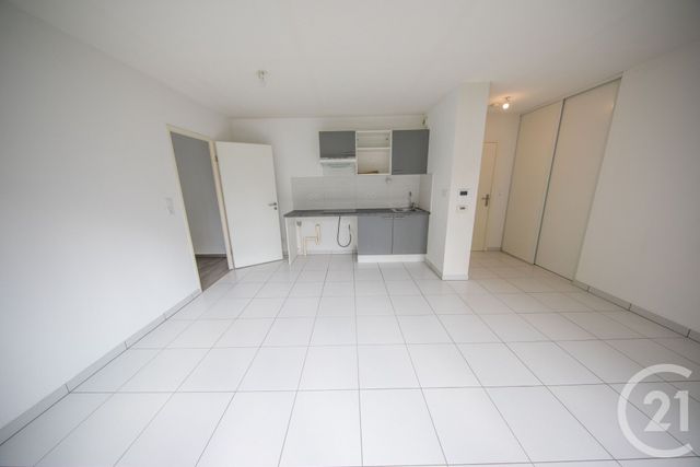 Appartement F3 à vendre - 3 pièces - 56.3 m2 - PAREMPUYRE - 33 - AQUITAINE - Century 21 Kadima