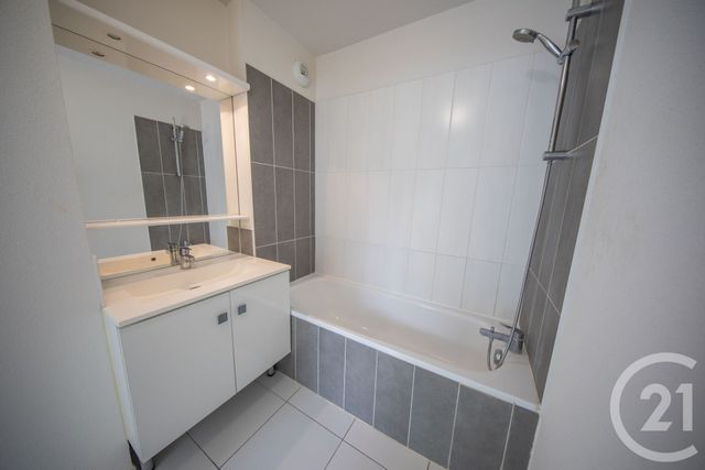 Appartement à vendre - 3 pièces - 56.3 m2 - PAREMPUYRE - 33 - AQUITAINE - Century 21 Kadima