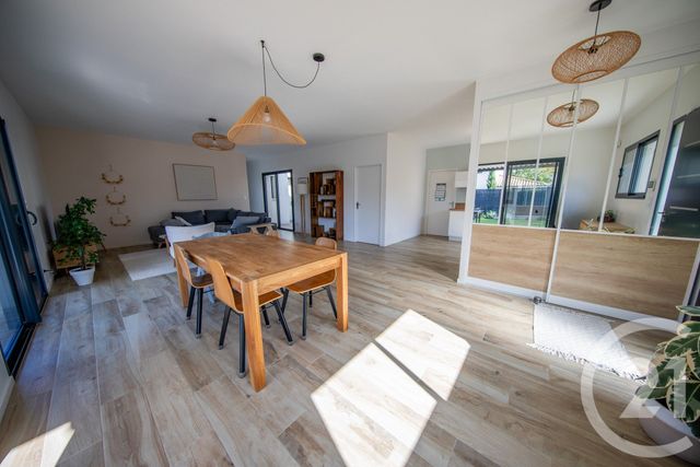 maison à vendre - 6 pièces - 137.76 m2 - ST MEDARD EN JALLES - 33 - AQUITAINE - Century 21 Kadima