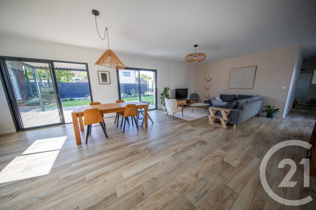 maison à vendre - 6 pièces - 137.76 m2 - ST MEDARD EN JALLES - 33 - AQUITAINE - Century 21 Kadima