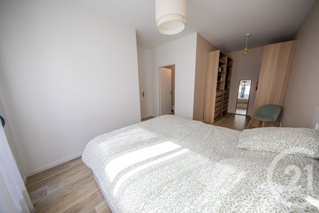maison à vendre - 6 pièces - 137.76 m2 - ST MEDARD EN JALLES - 33 - AQUITAINE - Century 21 Kadima
