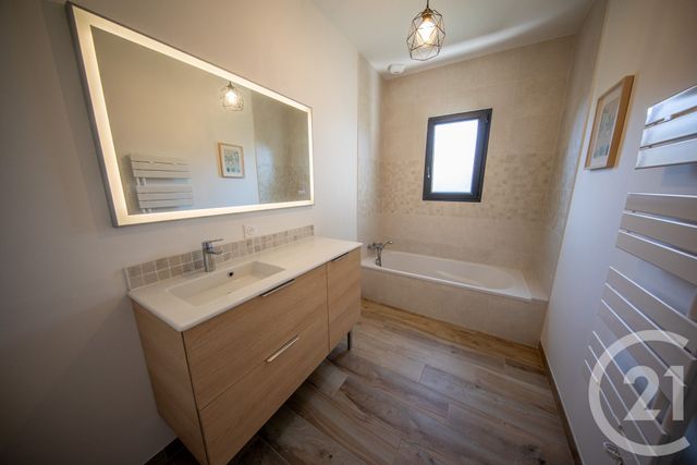 maison à vendre - 6 pièces - 137.76 m2 - ST MEDARD EN JALLES - 33 - AQUITAINE - Century 21 Kadima