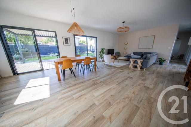 maison à vendre - 6 pièces - 137.76 m2 - ST MEDARD EN JALLES - 33 - AQUITAINE - Century 21 Kadima