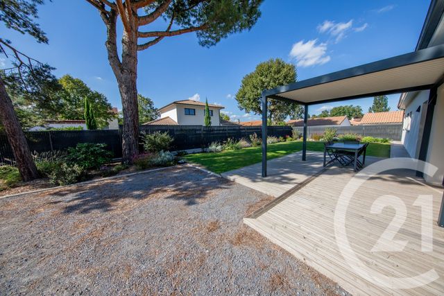 maison à vendre - 6 pièces - 137.76 m2 - ST MEDARD EN JALLES - 33 - AQUITAINE - Century 21 Kadima
