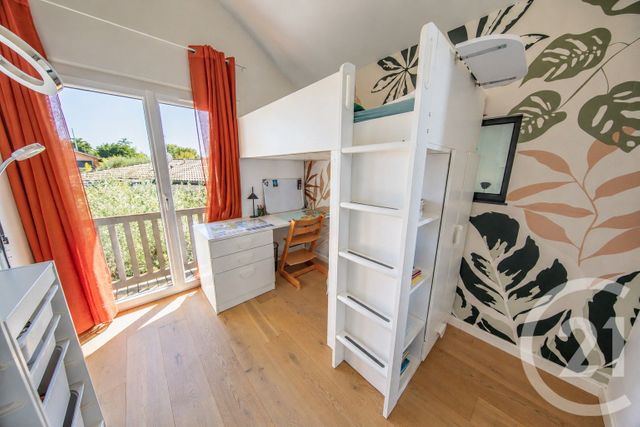 maison à vendre - 6 pièces - 113.06 m2 - LE HAILLAN - 33 - AQUITAINE - Century 21 Kadima