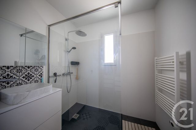 maison à vendre - 5 pièces - 118.12 m2 - LE PIAN MEDOC - 33 - AQUITAINE - Century 21 Kadima