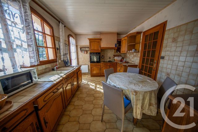 maison à vendre - 5 pièces - 122.4 m2 - ST MEDARD EN JALLES - 33 - AQUITAINE - Century 21 Kadima