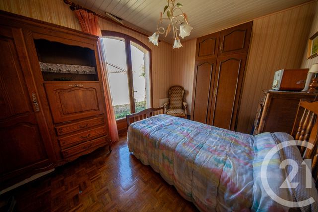 maison à vendre - 5 pièces - 122.4 m2 - ST MEDARD EN JALLES - 33 - AQUITAINE - Century 21 Kadima