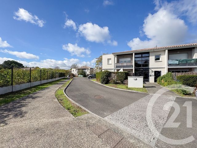 Appartement F2 bis à vendre - 3 pièces - 56.19 m2 - ST MEDARD EN JALLES - 33 - AQUITAINE - Century 21 Kadima
