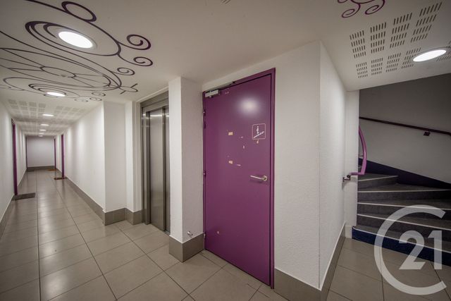 Appartement T2 à vendre - 3 pièces - 55.77 m2 - ST MEDARD EN JALLES - 33 - AQUITAINE - Century 21 Kadima