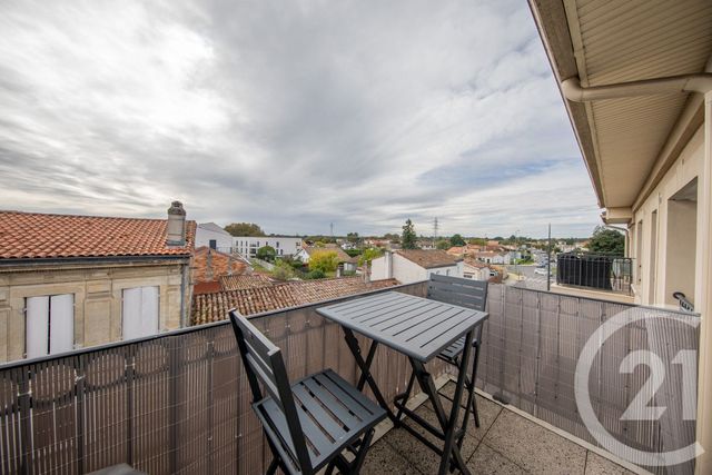 Appartement T2 à vendre - 3 pièces - 55.77 m2 - ST MEDARD EN JALLES - 33 - AQUITAINE - Century 21 Kadima
